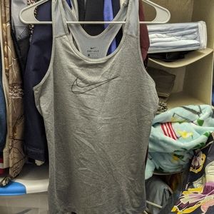 Nike tank